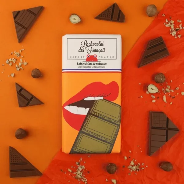 Tablette chocolat bio lait et éclats de noisettes - Bouche – Image 2