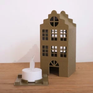 Grande maison 3D - toit crantelé